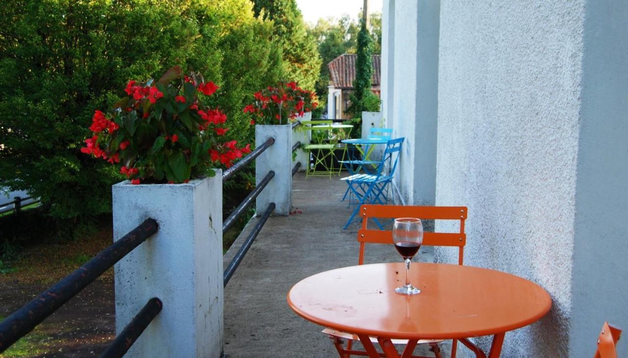 White Grape Inn Piégut-Pluviers 외부 사진